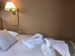 Cliff House Hotel