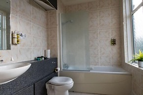 Cliff House Hotel