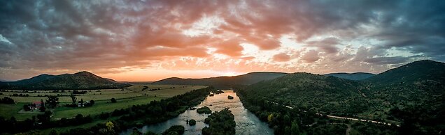 Elgro River Lodge
