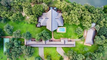 Elgro River Lodge