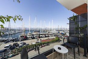 Ece Marina Suites