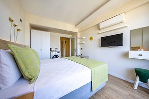 Ece Marina Suites