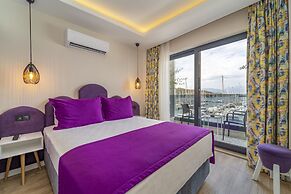 Ece Marina Suites