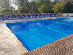 Camping Le Petit Lion - Gites