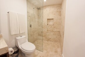 Anah Downtown DT 403