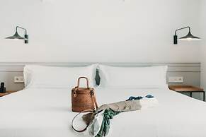 Room Mate Collection Helen Berger