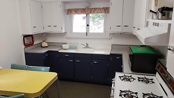 Miners Bay Lodge