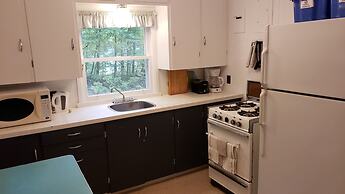 Miners Bay Lodge