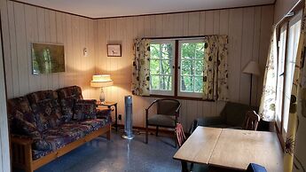 Miners Bay Lodge