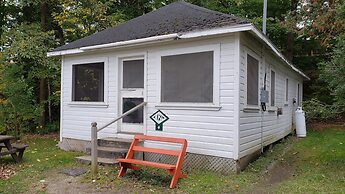 Miners Bay Lodge