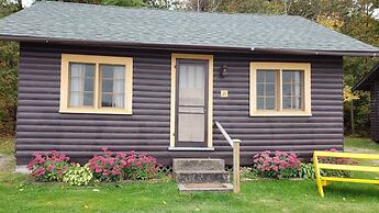 Miners Bay Lodge