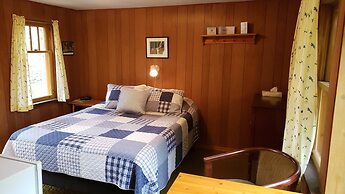 Miners Bay Lodge