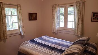 Miners Bay Lodge