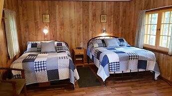 Miners Bay Lodge