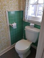 Miners Bay Lodge