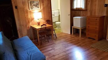 Miners Bay Lodge
