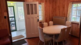 Miners Bay Lodge