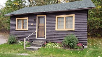 Miners Bay Lodge