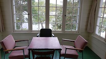 Miners Bay Lodge