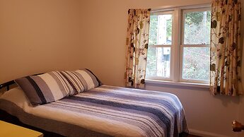 Miners Bay Lodge