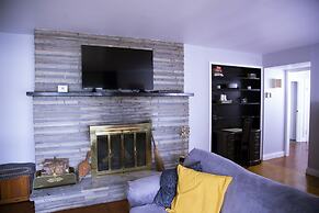 Miners Bay Lodge