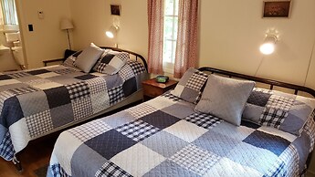 Miners Bay Lodge