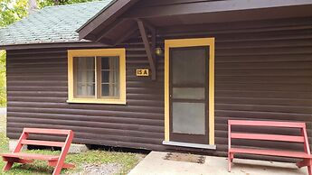 Miners Bay Lodge