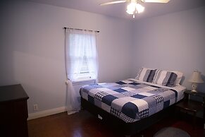 Miners Bay Lodge