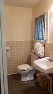 Miners Bay Lodge