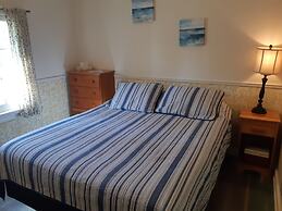 Miners Bay Lodge