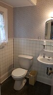 Miners Bay Lodge