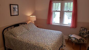 Miners Bay Lodge