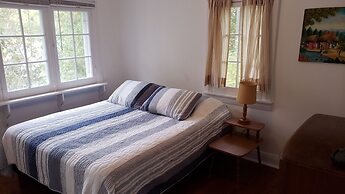 Miners Bay Lodge