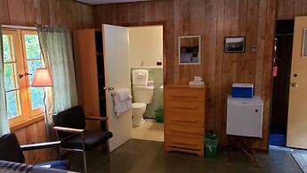 Miners Bay Lodge