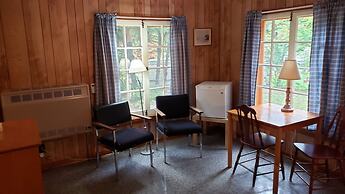 Miners Bay Lodge