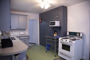 Miners Bay Lodge