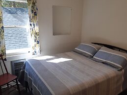 Miners Bay Lodge