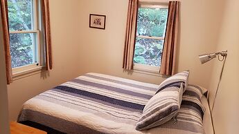 Miners Bay Lodge
