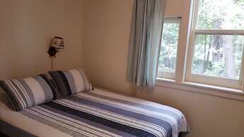 Miners Bay Lodge
