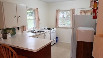 Miners Bay Lodge