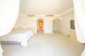 Villa Shayna