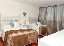 Onyx Aparta Hotel