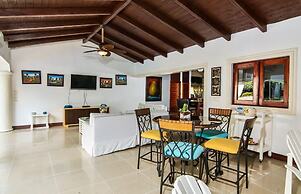 Onyx Aparta Hotel