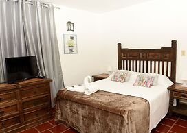 Onyx Aparta Hotel