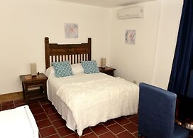 Onyx Aparta Hotel