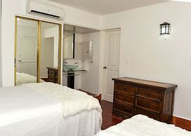 Onyx Aparta Hotel
