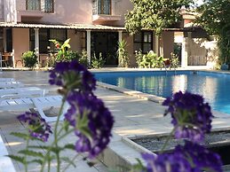 Nehir Suit Hotel