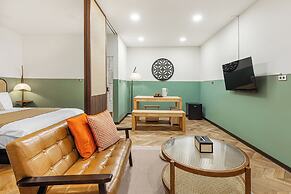 Nostalgic Inn
