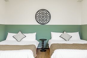 Nostalgic Inn