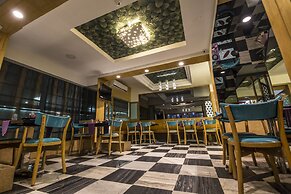 Hotel Aryaas